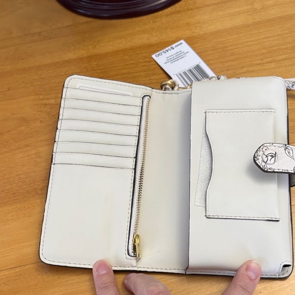 NEW Vera Bradley Black & White Leather Phone Wristlet Wallet Bloom Cottage Cream - Picture 8 of 14